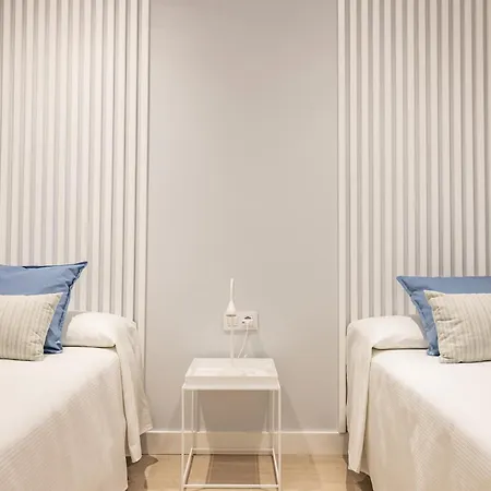 Apartment Villalobos By Time *