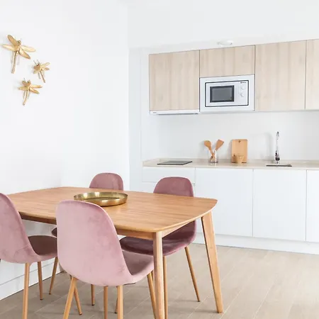 Apartment Villalobos By Time *
