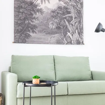 Apartment Villalobos By Time *